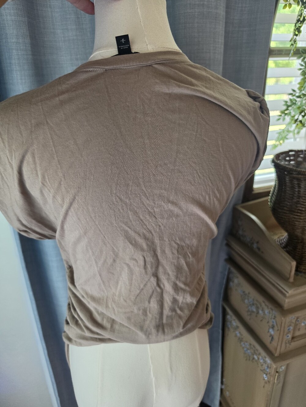 Express Tee - Picture 3 of 5